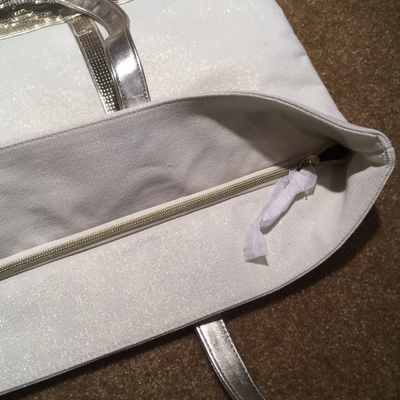 Victoria’s Secret Gold Sequenced Canvas Bag - Picture 7 of 8